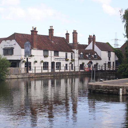 Sandford Meadow Guest House Kennington  Εξωτερικό φωτογραφία
